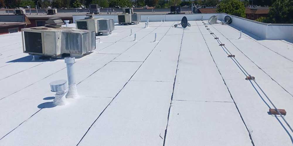 top-notch commercial roofing services La Cañada and Glendale