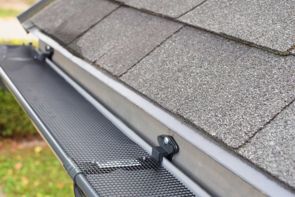 how to choose the best gutter in Los Angeles